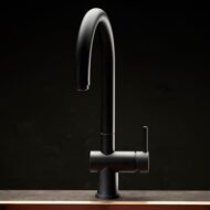 reginox yampa eenhendel keukenmengkraan draaibaar zwart r31704